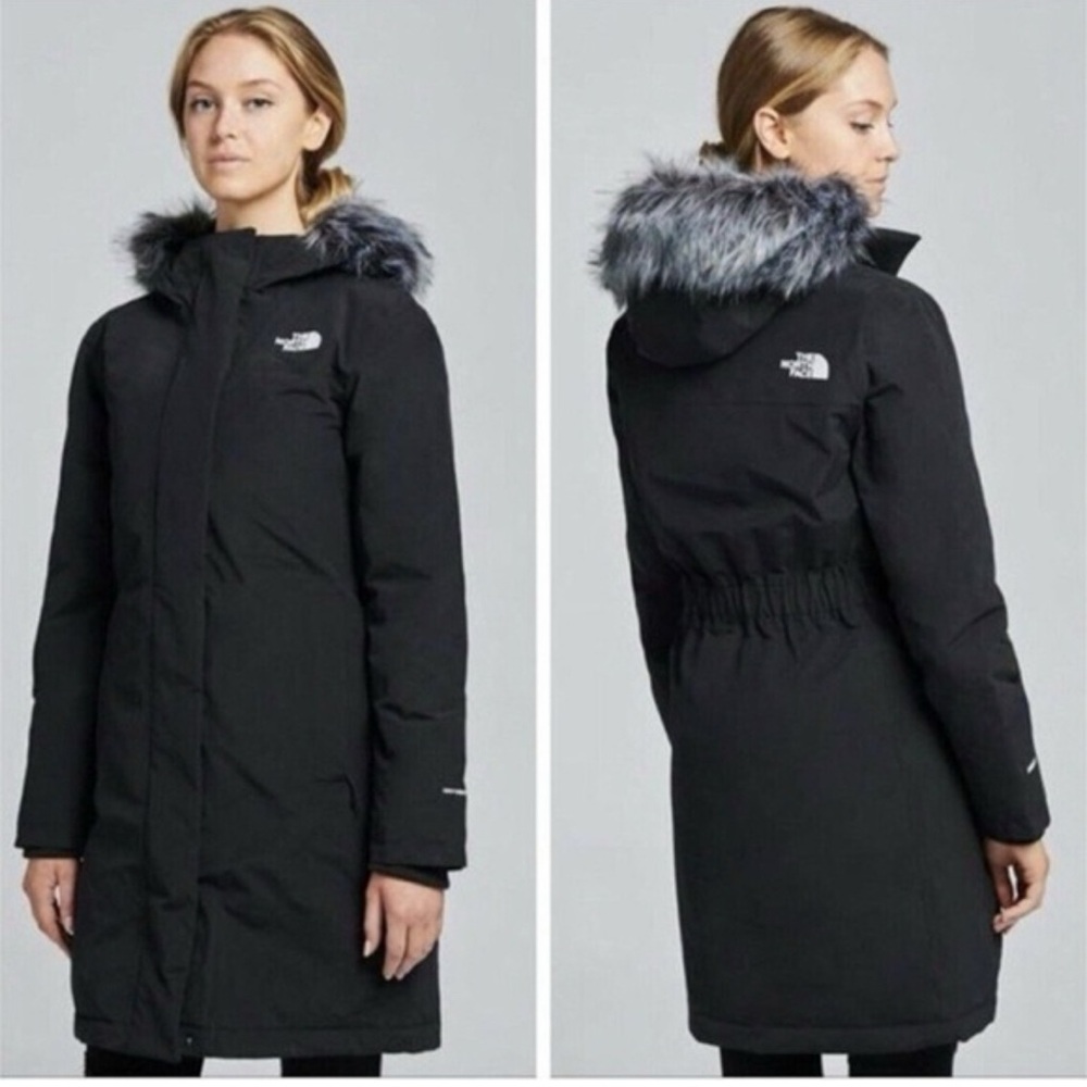 The North Face Arctic parka Women's. SMALL with Faux Fur Hood 550 fill